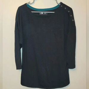 The North Face Women's shirt LOT E 23